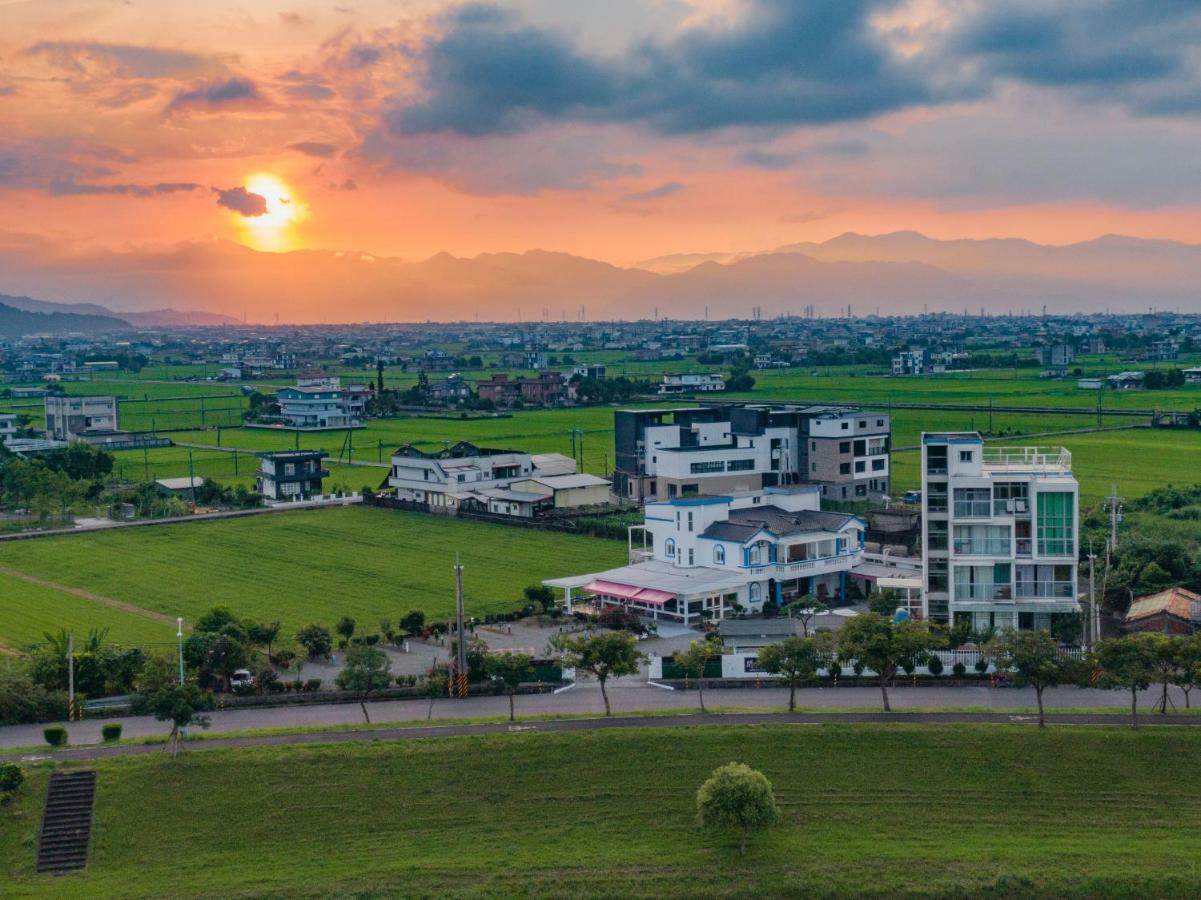 冬山閒雲居民宿 Dongshan  Extérieur photo